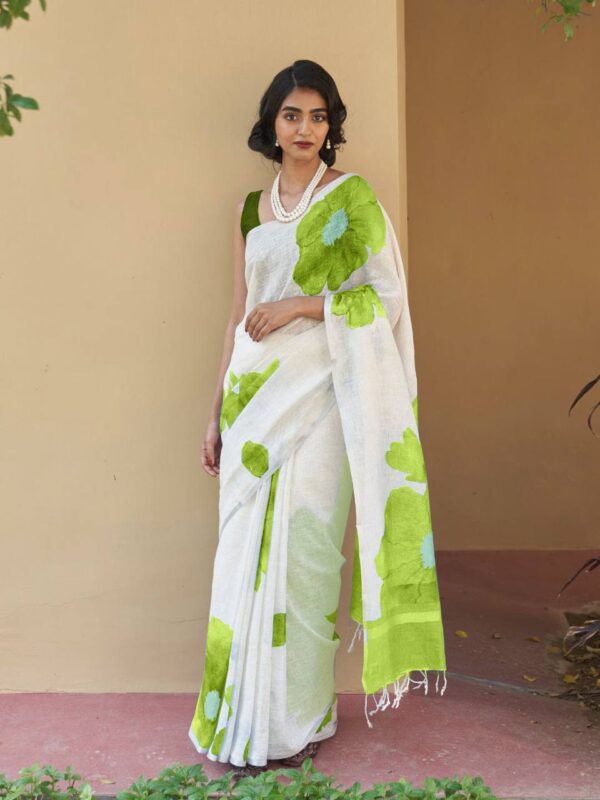 Floral Print Linen Saree with Latkan