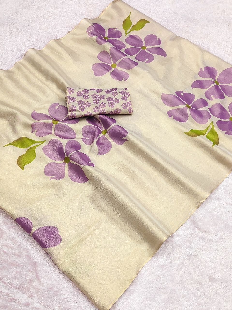 Linen Tissue Silk Saree with Matching Blouse β The Fabrizo Saree Linen Tissue Silk Saree with Matching Blouse