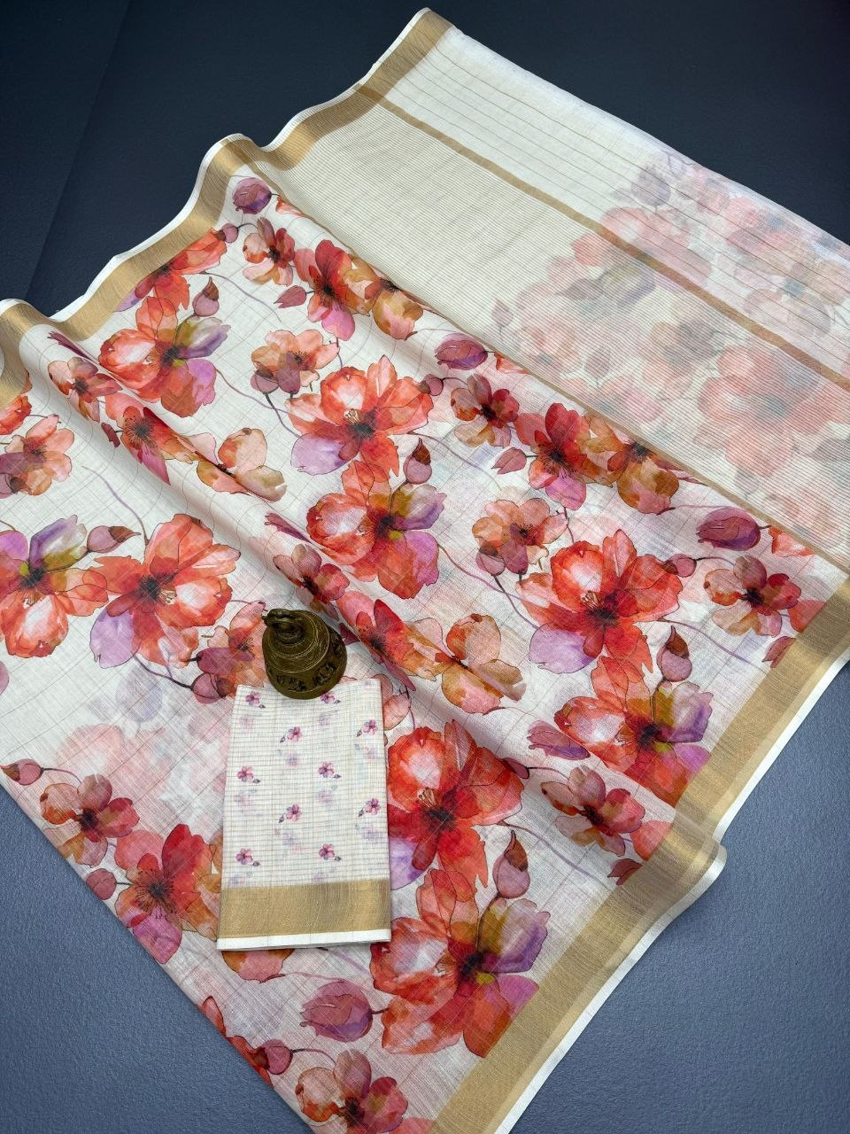 Linen Saree with Gold Jari Border & Digital Print – The Fabrizo Saree Linen Saree with Gold Jari Border & Digital Print